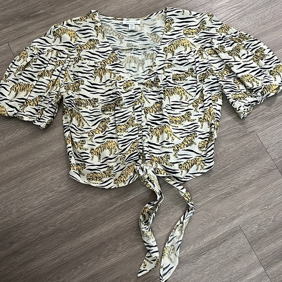 Cropped button down - Picture 3 of 3